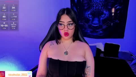 Snapshot of nicolle_ruizz chatting on 05-26-26, 09:44 Nicoll online show from 05-26-26, 09:44