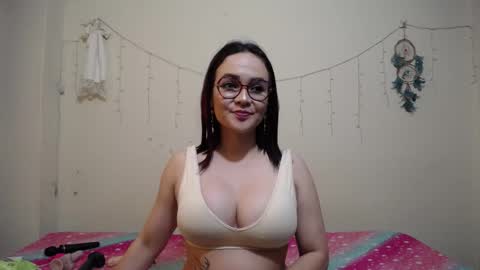 nicolle_sky online show from 03-02-25, 06:19