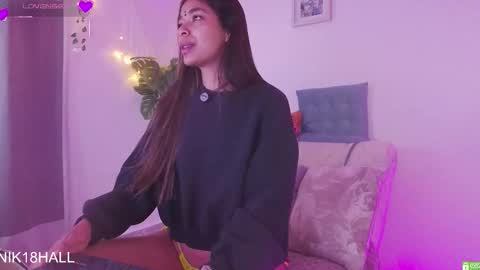 Nicolle online show from 02-25-26, 10:36