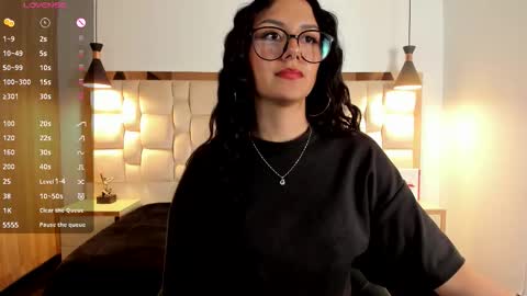 Nicoll  online show from 03-11-26, 08:59