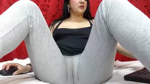 NICOLLE online show from 07-17-26, 09:52