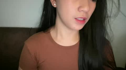 Snapshot of nicollete_snow chatting on 06-17-26, 05:32 NIC 333 online show from 06-17-26, 05:32