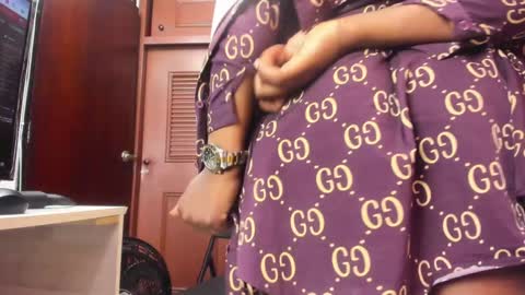 Snapshot of nicolsalas chatting on 01-08-25, 06:41 Nicol online show from 01-08-25, 06:41