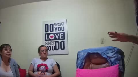 Snapshot of nicoltatiana_ chatting on 09-12-25, 11:59 nicoltatiana_ online show from 09-12-25, 11:59