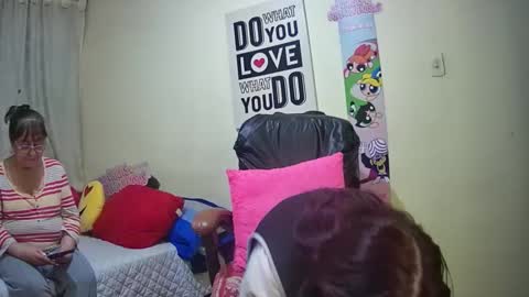 nicoltatiana_ online show from 11-14-25, 01:04