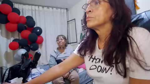 Snapshot of nicoltatiana_ chatting on 05-08-26, 12:16 nicoltatiana_ online show from 05-08-26, 12:16