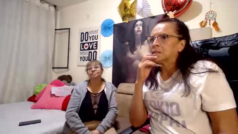 Snapshot of nicoltatiana_ chatting on 05-22-26, 12:29 nicoltatiana_ online show from 05-22-26, 12:29