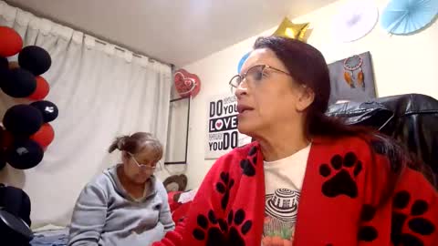 Snapshot of nicoltatiana_ chatting on 06-04-26, 11:33 nicoltatiana_ online show from 06-04-26, 11:33