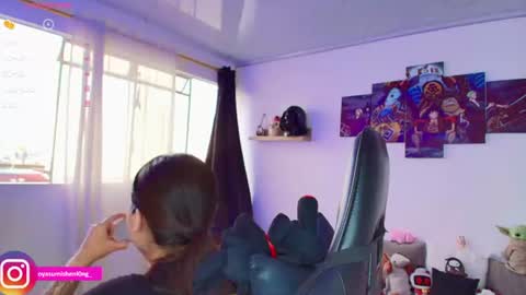 Snapshot of nicorobinn chatting on 06-19-26, 10:13 Lizzie online show from 06-19-26, 10:13
