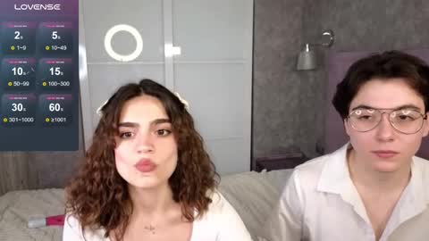 Daisy nd Tyler 3 online show from 02-25-25, 11:00