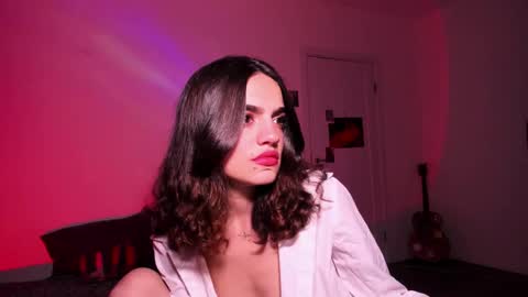 Daisy online show from 11-25-25, 02:28