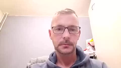 MikeVanDyck online show from 09-30-25, 04:56