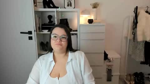 Holly online show from 02-28-26, 08:21