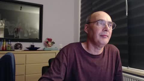 Snapshot of nightkeeper63 chatting on 09-28-25, 12:05 nightkeeper63 online show from 09-28-25, 12:05