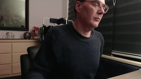 Snapshot of nightkeeper63 chatting on 10-27-25, 01:09 nightkeeper63 online show from 10-27-25, 01:09