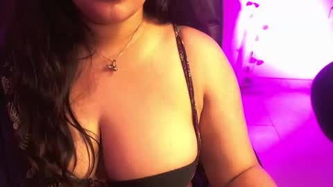 nightqueen107446 online show from 03-10-26, 05:45