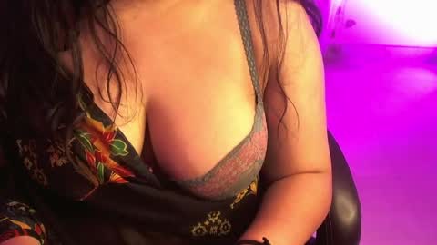 nightqueen107446 online show from 03-12-26, 04:29