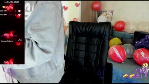 nigo_nika online show from 02-17-25, 12:48