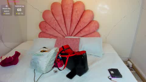 Anni online show from 02-23-26, 04:21