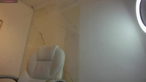 Anni online show from 04-24-26, 11:29