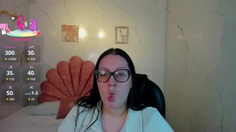 Anni online show from 07-26-26, 10:38