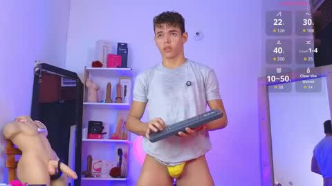 Snapshot of nijinsky_latinboy chatting on 05-25-26, 11:27 Nijinsky online show from 05-25-26, 11:27