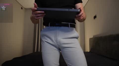 Nik online show from 02-24-26, 05:22