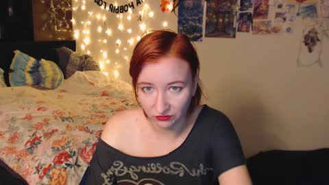 Snapshot of nika_fuchs chatting on 12-20-24, 06:02 Nika online show from 12-20-24, 06:02