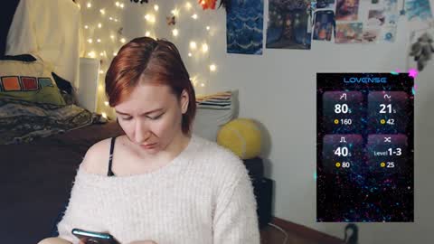 Snapshot of nika_fuchs chatting on 02-08-25, 01:11 Nika online show from 02-08-25, 01:11