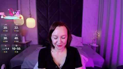 Nika online show from 10-19-25, 05:41