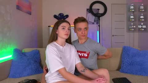 Nika and Niki online show from 03-12-25, 07:38