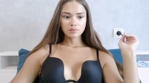 Nika online show from 06-17-26, 10:39