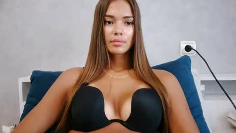 Nika online show from 07-18-26, 06:39