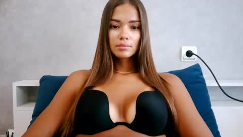Nika online show from 07-22-26, 07:00