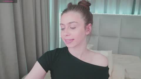 Nika online show from 05-15-26, 10:50