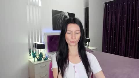 NikaLewis online show from 11-16-25, 04:40