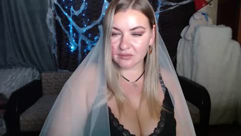 Snapshot of nikaskylink chatting on 10-30-25, 08:20 Nika online show from 10-30-25, 08:20