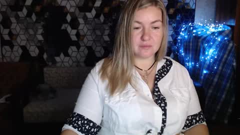 Nika online show from 12-19-25, 08:16