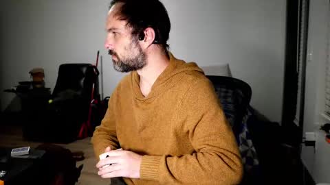 Nike Jude online show from 10-27-25, 02:15