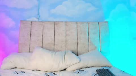    online show from 03-17-26, 01:54