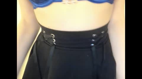 nikiololli666 online show from 02-17-26, 07:31