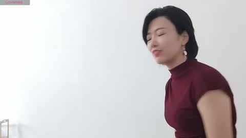 Snapshot of nikishine chatting on 06-08-26, 05:30 nikishine online show from 06-08-26, 05:30