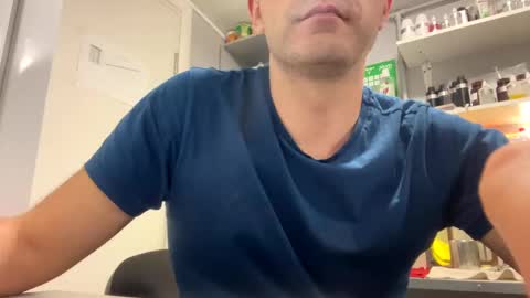 Snapshot of nikk3032 chatting on 01-29-25, 01:07 NIk online show from 01-29-25, 01:07