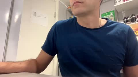 Snapshot of nikk3032 chatting on 01-30-25, 11:44 NIk online show from 01-30-25, 11:44