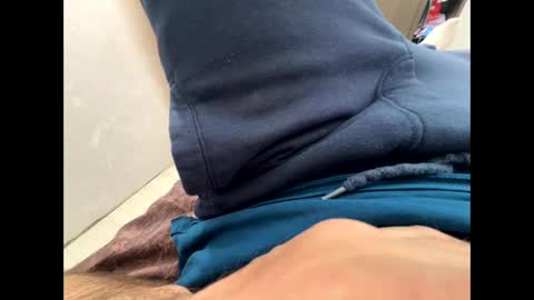 Snapshot of nikk3032 chatting on 02-24-25, 08:27 NIk online show from 02-24-25, 08:27