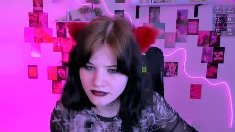 nikki_kiss_ online show from 05-15-26, 09:05