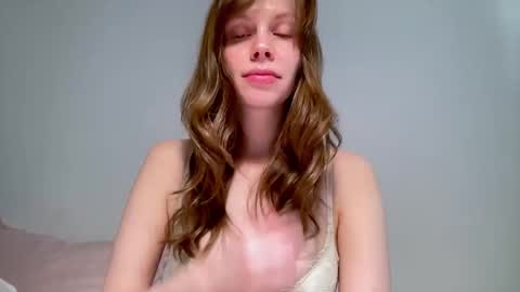 Nikki online show from 02-21-26, 10:16