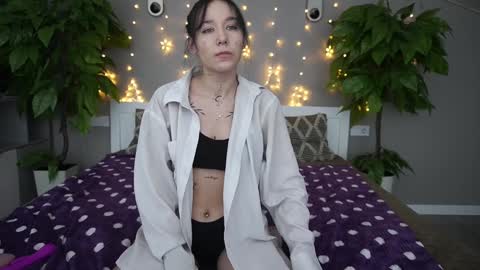 Nikki online show from 02-01-25, 01:20