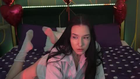 Nikki online show from 02-18-25, 05:53