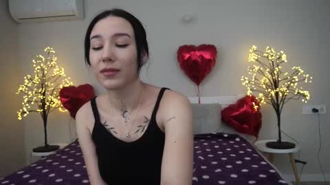 Nikki online show from 03-03-25, 01:42